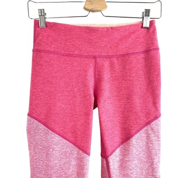 OUTDOOR Voices Warmup Color Block 7/8 Leggings in Barbie Pink - Picture 4 of 7